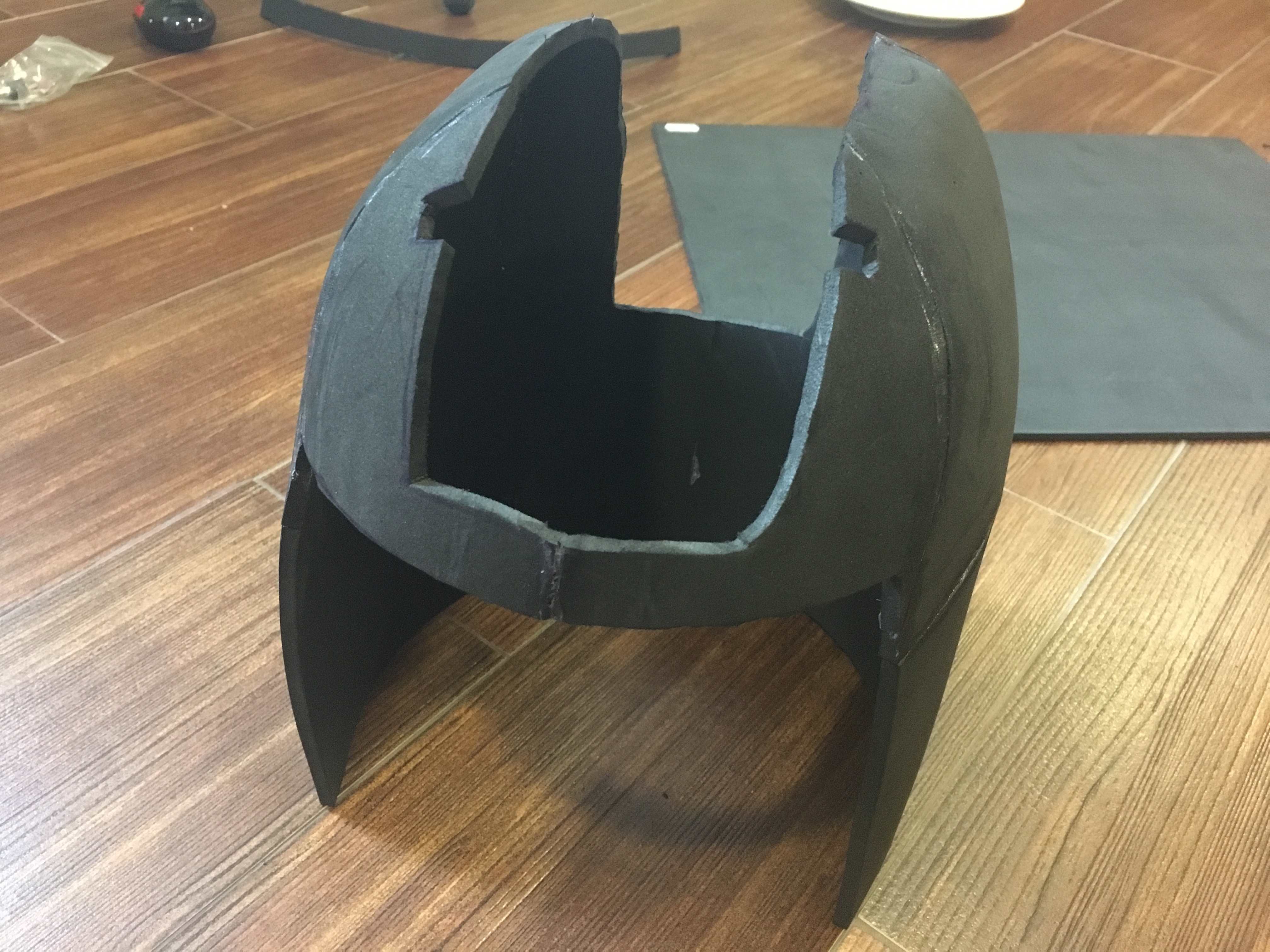 The middle section of the helmet removed